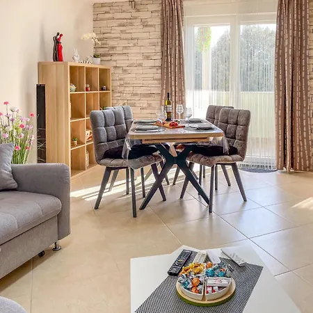דירה Dani By Interhome *